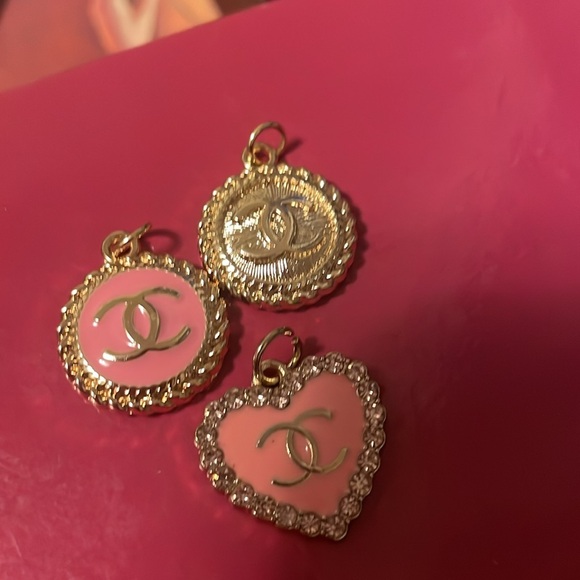 Authentic Chanel zipper charms lot of three - Picture 11 of 11
